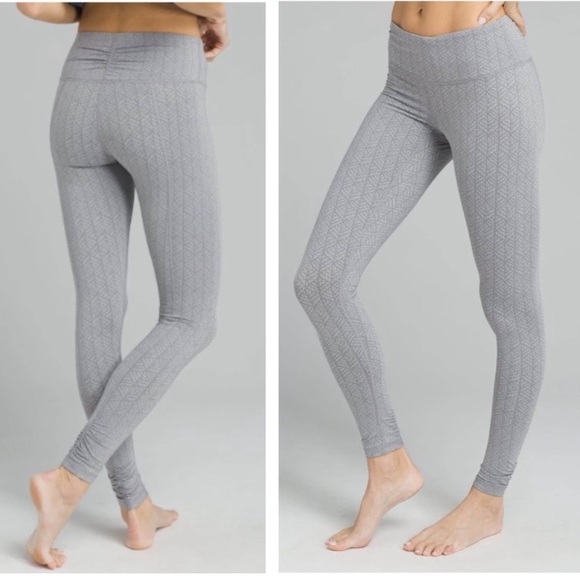 PrAna | The Misty Capri Silver Geo Ruched - Picture 1 of 8